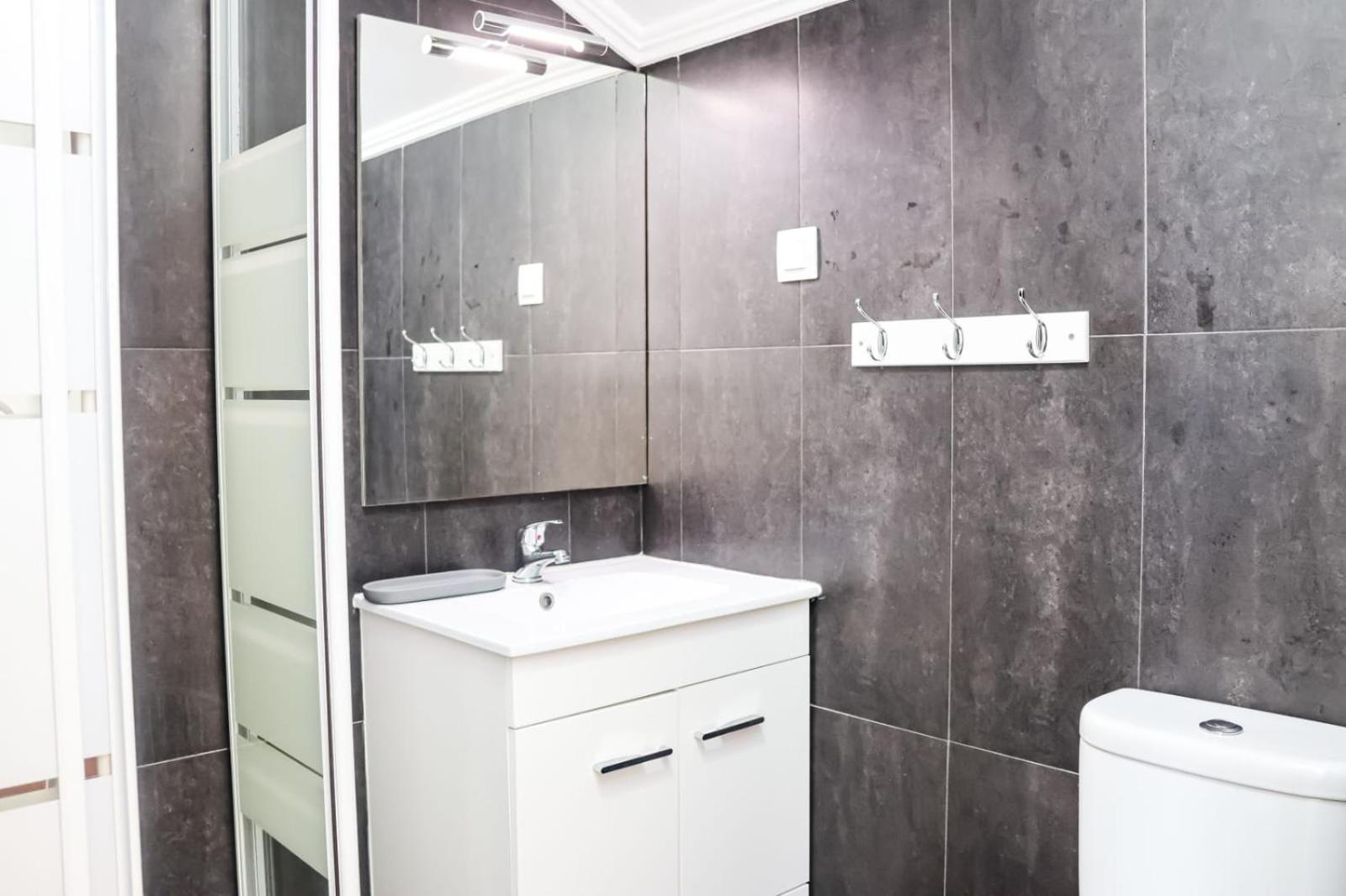 Residencia Queiros - Apartamento T1 Lisbon Exterior photo